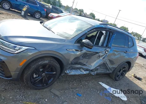 2024 Volkswagen Tiguan 2.0T Se R-Line Black из США, поврежденный, VIN 3VVCB7AX5RM210391